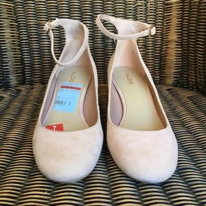 Aldo Blush Suede Shoes Sz 7